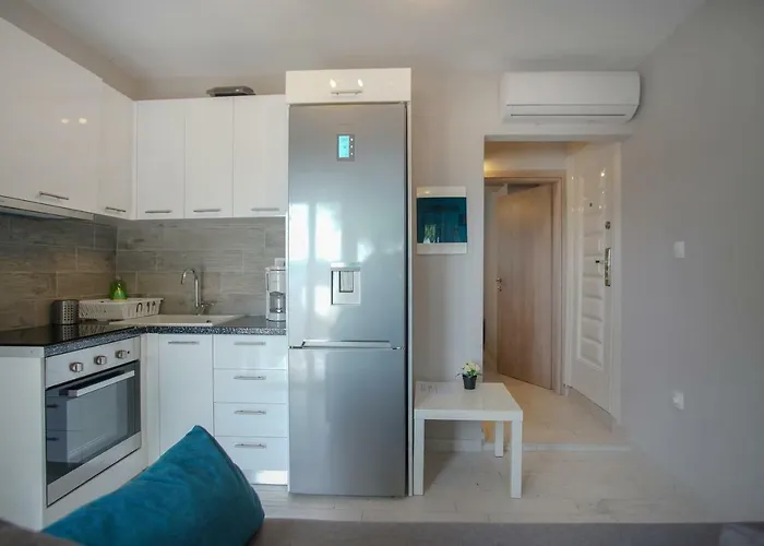 Akti Alegra * Néos Marmarás